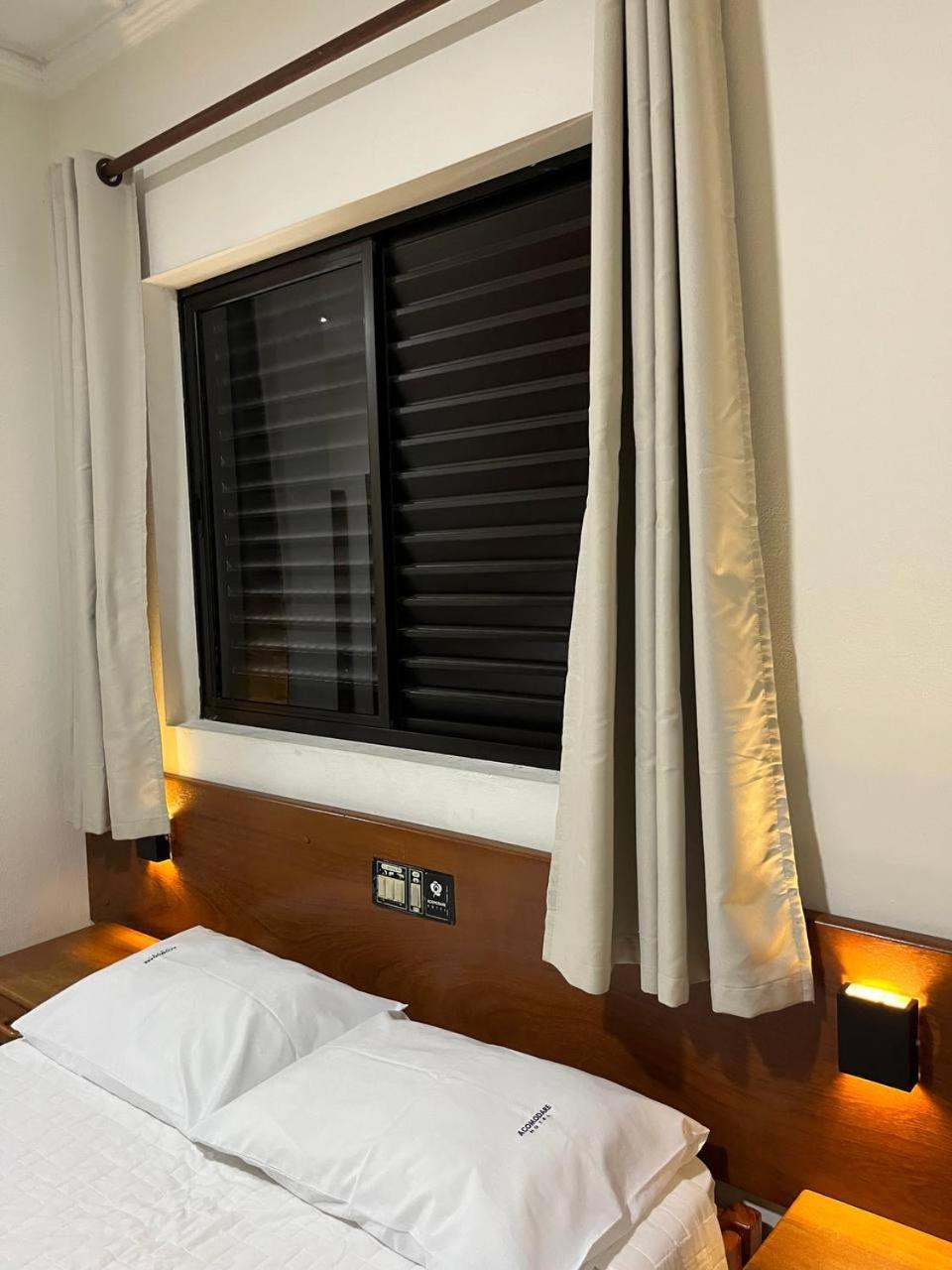Tubarão Acomodare Hotel- Sob Nova Direcao מראה חיצוני תמונה